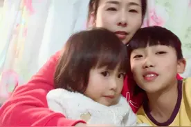 二胎家庭欢乐多，哥哥是个宠妹狂魔，以前最爱妈妈，现在最爱妹妹视频封面
