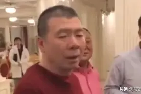 陈道明直接爆粗：你他妈没见过跳舞
陈道明春节酒局飙脏话：一帮视频封面