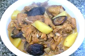 小鸡怎么做好吃？我家这样做，软烂入味，一锅一家人吃个饱。