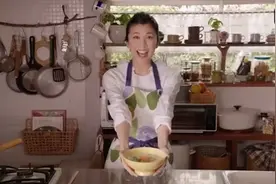 #竹内结子去世# 日本女演员竹内结子在家中去世，享年四十岁视频封面