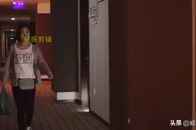 男子嫌老婆脚臭睡觉打呼噜。被老婆逮住了视频封面