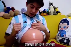 厉害了！歪果仁挑战24小时怀孕，学着做孕妇餐视频封面