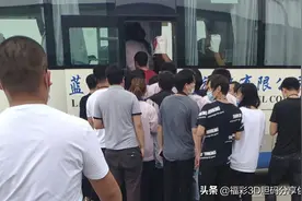 昆山电子厂，夜班下班了，感觉好疲惫！图片