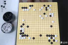 围棋春兰杯：大龙被团团包围！连笑逼迫日本棋手毫无尊严的求活！视频封面