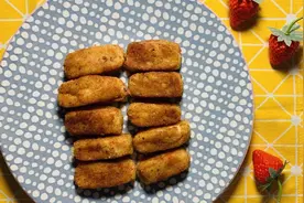 PP用4只虾搭配土豆，做出了既是主食也是辅食的营养美味视频封面