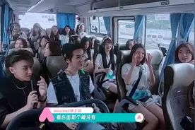 #黄子韬对鹿晗唱爸爸去哪儿#  黄子韬发家致富一张嘴，到处都是我的楼【黄子韬：后面那个楼是吧爸送我的礼物，这个是我妈送我的视频封面