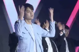 熊梓淇解锁新身份，首演新专辑热门单曲《不坏》，现场气氛高燃！