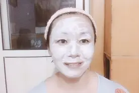 珍珠粉加上它做自制面膜可以修复晒伤皮肤还可以美白淡斑视频封面