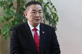 富通：从领跑到卓越视频封面