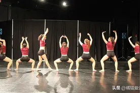 女孩们舞蹈训练系列，台上一分钟，台下十年功图片