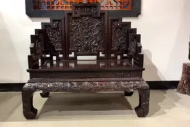 霸气华丽的云龙宝座，高浮雕的图案也只有小叶紫檀才经得起折腾！