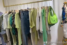 大学生女孩自主创业，创办服装工作室。图片