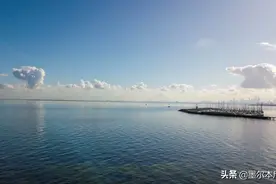 2020年6月27日墨尔本Brighton海滩边的风景图片