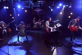 OneRepublic乐队《Apologize》无与伦比的现场，前奏一响就醉了视频封面
