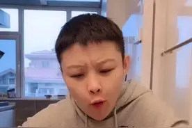 东北小哥神模仿妈妈，当你妈发现你点了外卖！妈妈竟然离家出走了视频封面