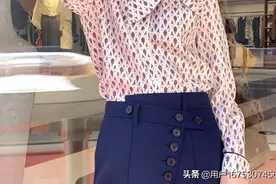 兔耳朵真丝衬衫，又甜又气质
领口随意打结，内搭外穿都很美图片