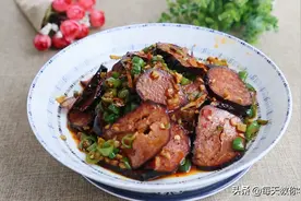 5块钱2个猪血丸子，也能变成一盘美味下饭菜，端上餐桌瞬间被秒光视频封面
