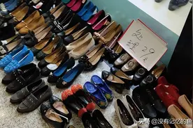 热闹的地方不再热闹图片