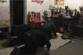 山东除夕夜请祖先回家过年，带你们看看年轻人怎么在传承。视频封面