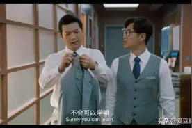 你知道一百万人名币有多重吗？500万现金一般人搬不动视频封面