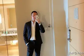 这位大叔A吗？男友力爆棚吗？图片