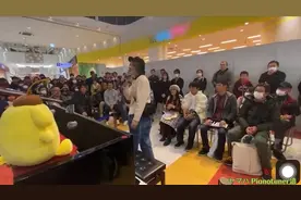 日本冲绳街头钢琴