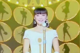 姚小蝶演唱《爱在春天》顶替白浪成为丽花皇宫新压轴视频封面