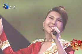 乌兰图雅《阿尔山的姑娘》（你看谁来了新年特别节目）视频封面