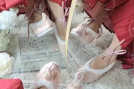 九：毛茸茸绣花鞋+肉丝+汉服→俏皮又暖和视频封面