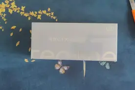 realme gt大师探索版开箱，对比reno5pro+,好的设计可以复制！视频封面