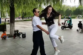 披肩发大长腿，人人都说她美，想看她跳舞吗？一起来吧视频封面