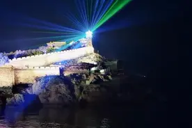 夜晚中的四大名阁视频封面