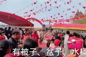 今天又是一个好日子，港北区这里结婚风俗就是热闹，要请八音庆贺视频封面