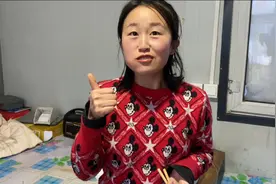 丫头在东北半年，酒量渐长，看看晚上吃的啥又喝二两酒视频封面
