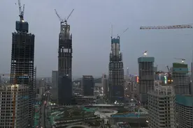 济南在建中的CBD大楼视频封面