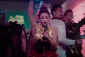 柳岩 穿着 性感 拍摄广告大片 这身材太好了视频封面