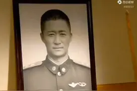 《自己祭拜自己》视频封面