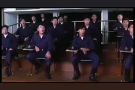 男人的快乐很简单，回家后，一个简单的拥抱就能让他很快乐视频封面