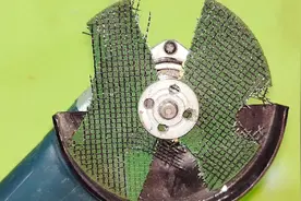 角磨机不分反正随便用太危险，老电工反复提醒，只有这样装才安全视频封面