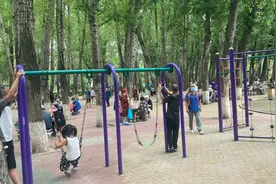 长春一汽人在岱山公园的娱乐方式视频封面