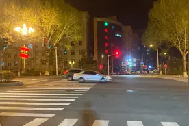 4月27日晚长春解封前两小时的长春人民大街周边路况视频封面