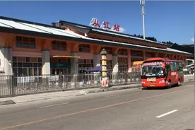 贵州从江高铁火车站现状，现场情况出人意料视频封面