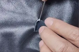 比菲力男士皮衣出现破损，扔掉可惜，穿上尴尬，教你自己动手修复视频封面