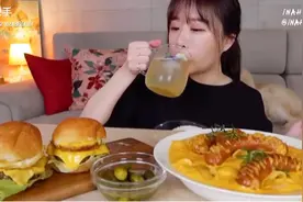 韩国小姐姐的搬运工呀视频封面