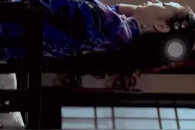 女子被绑架，要上厕所快憋不住了视频封面