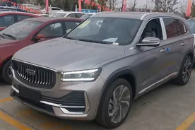 新车163200星越L旗舰银，给客户发车，3000元选装踏板，值得吗？视频封面
