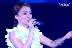 张韶涵现场连唱超好听经典作《隐形的翅膀》《亲爱的那不是爱情》视频封面
