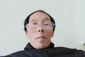 说英语：房间很冷。The room is cold.视频封面