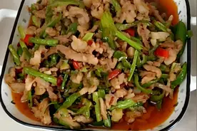 辣椒炒羊肉的做法，香辣可口超级下饭，一盘吃精光视频封面