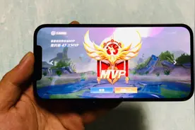 利用苹果“快捷指令”自动化，让你的iPhone 12玩游戏更爽快！视频封面